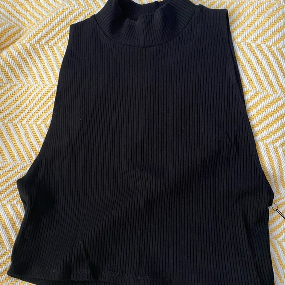 🌸💐 SEXY REFORMATION 2 PIECE NWT💐🌸 - Picture 3 of 7